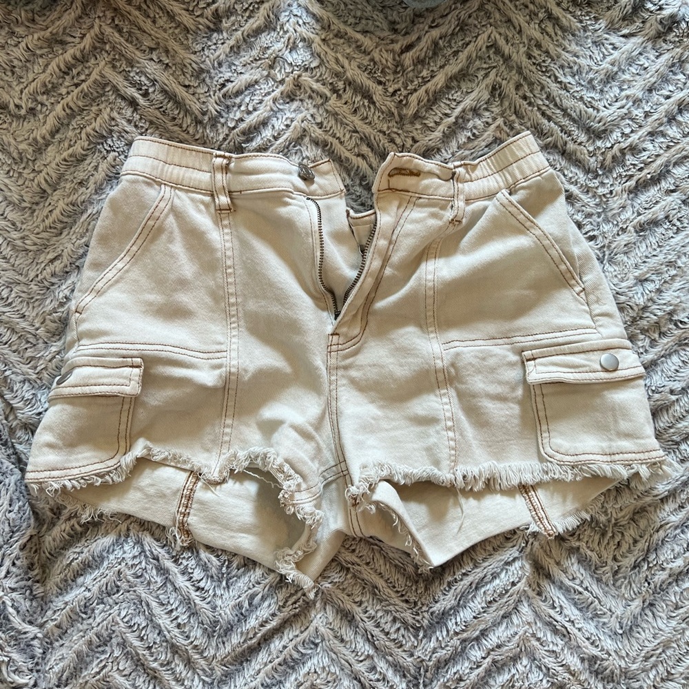 💛🦢5 FOR $10!!! 🦢💛 Madden NYC utility shorts - Picture 2 of 3